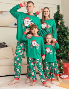 Dopasowanie rodziny stroje świąteczne piżamę Zestaw Santa Deer Letter Drukuj świąteczne ubrania psów PJS 231109