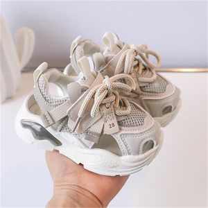 Athletic Outdoor New Style Kids Shoes Toddler Baby Sneakers Andningsbarn Sandal Fashion Girls Boy Running Sports