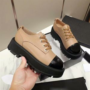 Designer Leather Women's Loafers Spring and Autumn New Fashion Color Matching Dress Shoes ökar tjocka sulor läderskor märke skosnörslåda