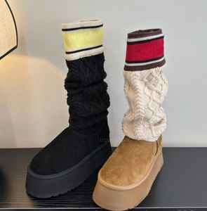 Designer W uggies Stivale classico da Dipper Ciabatte in pelliccia di castagno Pantofole in pelle di pecora Stivali in shearling Tazz Mules Stivale con plateau ultra Scarpe slip-on Pelle scamosciata Comfort superiore Inverno