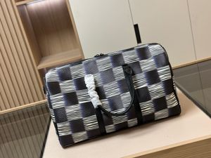 23SS Designer di lusso unisex Borse da viaggio Borse a tracolla Shouder Borse da donna di grande capacità Borsa a tracolla Borsa in metallo originale Vai in viaggio pieghevole 45 cm