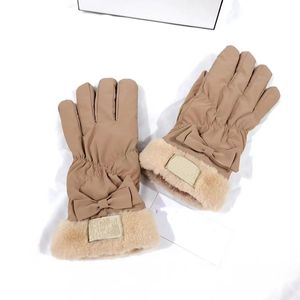 Дизайнерские перчатки, перчатки с пятью пальцами, зимние вязаные шерстяные однослойные подтяжки на запястье, элегантные теплые перчатки с галстуком-бабочкой