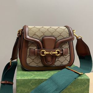 Lüks orijinal deri kabartmalı kadınlar tasarımcı crossbody çanta İtalya marka moda bayanlar flep omuz çantaları ünlü çift harfli yüksek kaliteli bayan satchel çanta