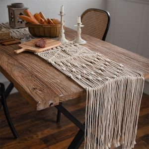Table Runner Bohemian Table Runner Handwoven Meal Mat Macrome Table Runner Table Rug with Tassels Wedding Party Home Decoration 230408