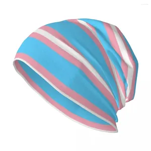 Berets Transgender Pride Flag w kolorze tła dzianinowy kapelusz termiczny czapki bobble dla mężczyzn