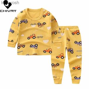 Pyjamas Newborn Kids Boys Girls Pyjama Ställer in tecknad casual långärmad söta t-shirt-toppar med byxor småbarn baby hösten sover klädklock231109