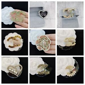 Designer Brooches Tops Pins Brooches channel Fashion Womens Mens Accessories ccity Pin Fashion Jewelry Luxury Vintage elegant Jewelry Accessories5