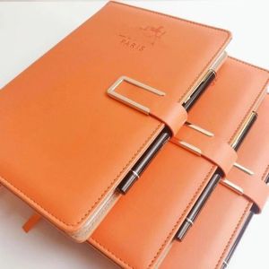 Begränsad upplaga Orange Wallet Luxury Brand Women's Notebook Diary Classic Designer Men's Coin Purses Clutch Bags Book Notepad