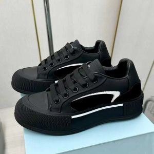 Sapatos de grife de luxo mulheres homens tênis moda lona tênis cor sólida formadores malha respirável preto branco vermelho panda