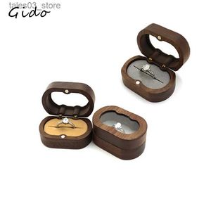 Jewelry Boxes 1Pcs Wood Rings Jewelry Organizer Display Travel Case Portable Storage Box Walnut Wood Packaging Q231109