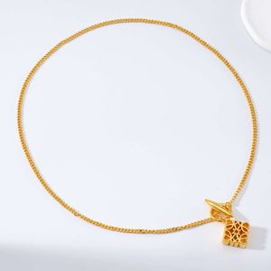 Klassisk designer halsband loeve smycken lyxiga modesmycken nya 3d hänge halsband kvinnors ins visar mode trend guldhänge halsband smycken gåvor