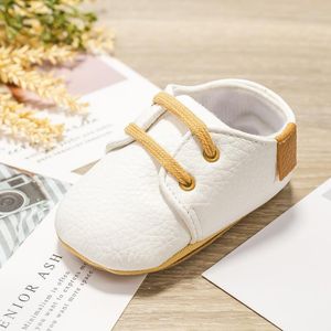 Första vandrare födda babyskor mode enkelhet avslappnad spädbarn pojkar läder anti-halk gummisula småbarn