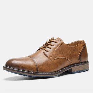 Tamanho Men Men Garle Us Dress Shoes Business Oxfords Casual For Man Sapatos de designer gentil formais deslizam no item de fábrica de calçados masculinos