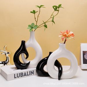 Vases Black And White 2-piece Set Nordic Ceramic Vase Snuggled Matte Creative Living Room Table Top Office Decorations