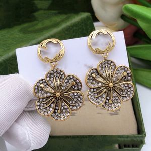 Woman Trend Charm Earrings Double G Letter Earing Designer Stud Pearl Orecchini Fashion Luxury Gold Silver GGity Jewelry Hoop Women Ohrringe oisdsd
