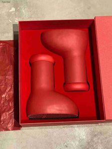 Nuevos zapatos Auténticos OG MSCHF Big Red Boot MSCHF010 AstroBoy Astro Boy Tetsuwan Atom Child Womens Sports Sporters entrenadores para hombres con la caja original 26-48