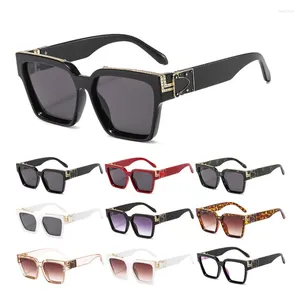 Sonnenbrillen Großhandel Hochwertige Metall-PC-Rahmen Vintage Trendy Brillen Übergroße Steampunk Lentes De Sol