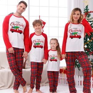 Family Matching Outfits Winter Christmas Pajamas Set Cartoon Print Adults Kids Baby Outfit Cute Soft Sleepweart Look Pjs 231109