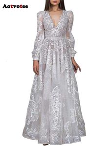 女性のためのレースマキシ新しいファッションエレガントな長袖vネックビンテージドレスシックな刺繍イブニングドレス