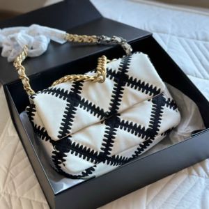 Designer-Tasche, Schultertasche, Kettentasche, Clutch, Klappe, Tragetaschen, modische Geldbörse, kariertes Veloursgarn, doppelte Buchstaben, solide Haspe, Taille, quadratische Streifen, Damen-Luxushandtasche