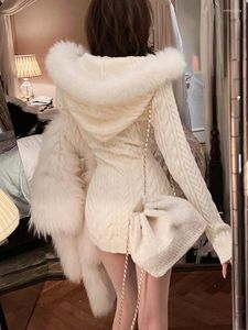 Vestidos casuais 2023 inverno camisola de malha vestido com capuz mulheres magro bodycon y2k mini faux fur feminino uma peça coreano elegante