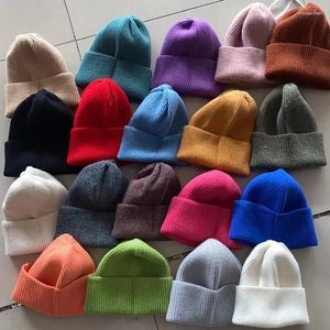 Berets Winter Adult Casual Beanie Cap Outdoor Lady Knitted Hat Thick Warm Comfortable