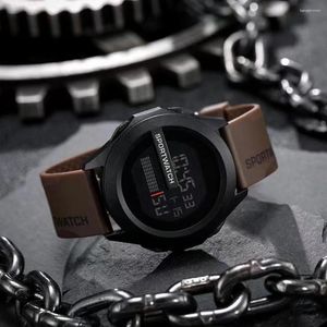 Armbandsur dubbla displayklocka set väckarklocka stoppurläsningsfunktion för gymnastiksresor vandringslöpning