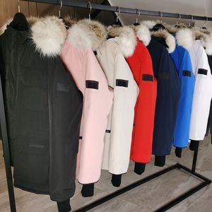 Herrarna ner parkas designer jackor vinter kroppsvärmare bomull lyxiga kvinnors puffiga jackor vindbrytare par förtjockade varma rockar anpassade designer kanadensiska parkor