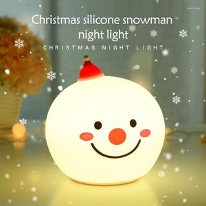 Luci notturne Natale Pupazzo di neve in silicone Lampada luminosa Regalo a 7 colori Tavolo morbido ricaricabile portatile per bambini in camera da letto