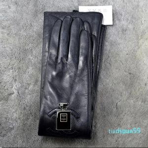 Luxury Leather Softs Fashion Gloves Diamond Lattice Rabbit Soft Warm Sheepskin Sexig Drive Locomotive Rider Gloves
