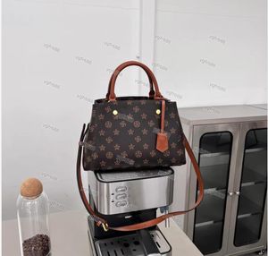 Ny designer väska klassisk designer handväska förföljer kvinnor messenger axel väskor mode lady totes brun blomma crossbody väska tygväska plånbok hög kvalitet