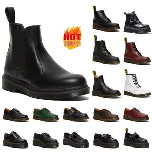 Men Women Boots Doc Martens Boot Dr Mens Luxury Martin Sneakers Triple Black White Classic Classic Classic Booties Winter Martins Snow Warm Warm Shoes 36-45