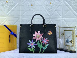 Çiçek Kabartmalı Deri Crossbody Bag Designer Kadınlar İçin Lüks Çantalar - Onthego M44925 M44571 2023 Koleksiyon