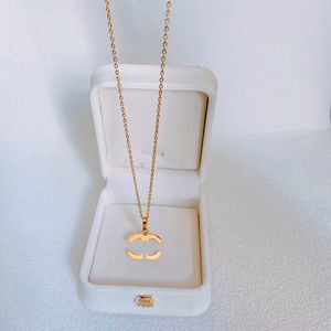 High Quality Love Gifts Necklace Fashion And High End Diamond Necklaces Designer Brand Pendant Necklace Christmas Luxury Brand Jewelry Wedding Party Gift Necklace