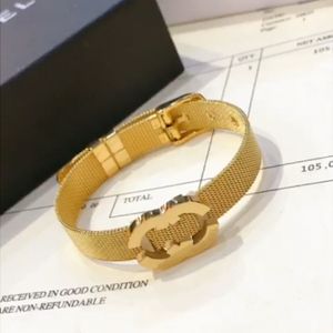 Gold Bangle Designer Spring 2023 Love Fashion Gift Party Cuff Bracelet مصممة للنساء المجوهرات الفولاذ المقاوم للصدأ بالجملة مع صندوق