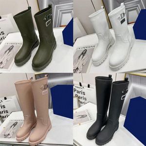 moda klamry stołki grawerowane druk deszczowy buty butowe terytorium płaskie pół buty Top Designer buty damskie botki zimowe A4ZR#