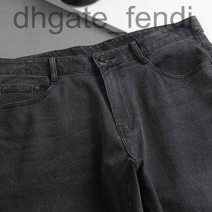 Herren Jeans Designens -Sommer -Shorts Designer Casual Hosen Stickereien Waschmänner Frauen Hip Hop Trendy gerade Bein Reißverschluss Zugangskontrolle B