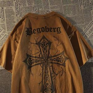 Mens Tshirts Vintage Brown Cross Tshirt Gotik Grafik Baskı Pamuk Günlük Büyük Erkek Tshirt Y2K Grunge Giyim Hip Hop Street Üstü Unisex 230408