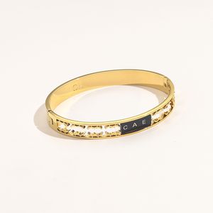 Designer pulseira bangle 18k banhado a ouro primavera amor jóias presente festa designer para mulheres 925 prata banhado jóias de aço inoxidável atacado com caixa