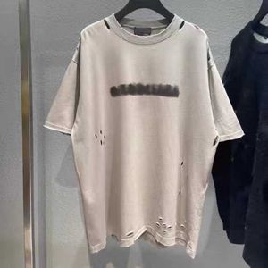Designerska koszulka Summer Women Thirt Oryginał z prania uszkodzony krótko-rękawoeved T-shirt rozmyte litery Koreańska wersja luźna neutralna koszulka