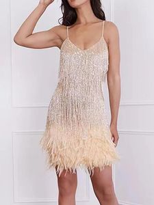 Casual Dresses Summer Women's Sleeveless Style Polyester Material 2023 Fashion V-ringen Rem Sequin Feather Dress