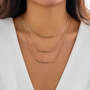 Halsketten mit Anhänger, geschichtete, dünne Ketten mit gebogenen Anhängern, Halskette für Frauen, trendige, exquisite Schlüsselbein-Accessoires am Hals, Modeschmuck