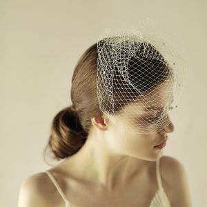 Bridal Veils Simple Sweetheart Short Wedding Veil Blusher Big Eyes Mesh huvudbonad för resestudio PO Prop V602