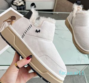 Designer Luxury snow Boots Men Women Shoes Platform Base Comfort rise Patent Leather brand Black white Ivory Winter