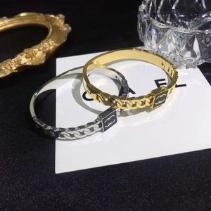Bracciale rigido di design placcato oro amore donna primavera romantica principessa famiglia fascino braccialetto regalo gioielli all'ingrosso S166