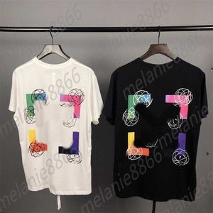 Camisetas masculinas da primavera do 20SS Trendência simples de letra básica arco-íris e t-shirt de mangas curtas femininas
