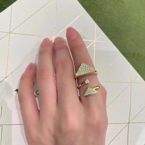 Anéis triangulares designer para mulheres luxo masculino clássico anel aberto dedo sizer das mulheres bague moda anel de casamento jóias de noivado g5