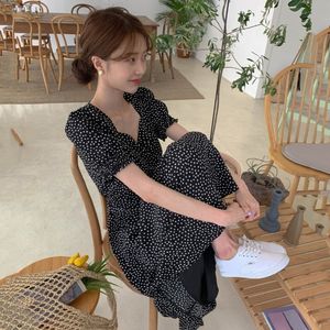 Casual Dresses Retro Women's Dress Fashionable Square Dress Halsringning Lace Ultra-Thin Print Lantern Sleeves Korean Sexy Vest Summer 230410