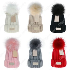 Klassisk ull stickad hatt designer damer beanie cap kashmir vinter kvinnor män wggs svart vit grå varm hatt