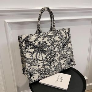 Evening Bags Women's Bag Fashion Tote Large Capacity 2023 Shopper Shoulder Printed Square Retro Handbags Pearl Canvas Female Handbag